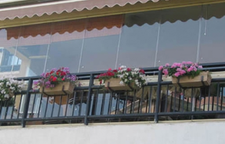 Realizácia firmy SAMO - zasklievanie balkónov – Oddychové zóny a terasy – Košice