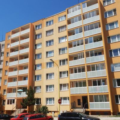 Realizácia firmy MONT-SKA: Zasklievanie balkónov – Oddychové zóny a terasy – Košice