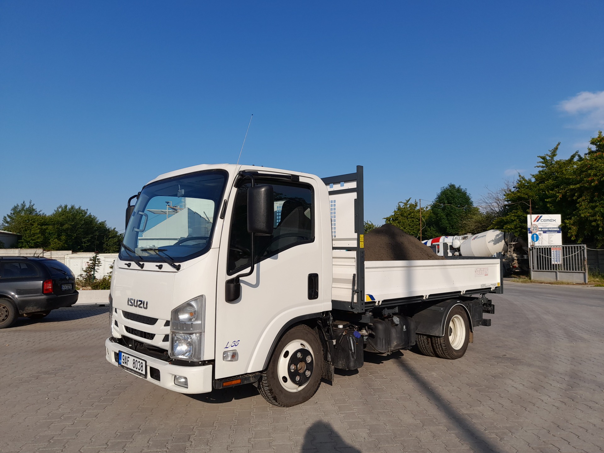 Realizace firmy Autodoprava - Jaroš – Výkopové práce / bagrista – Praha-Klánovice