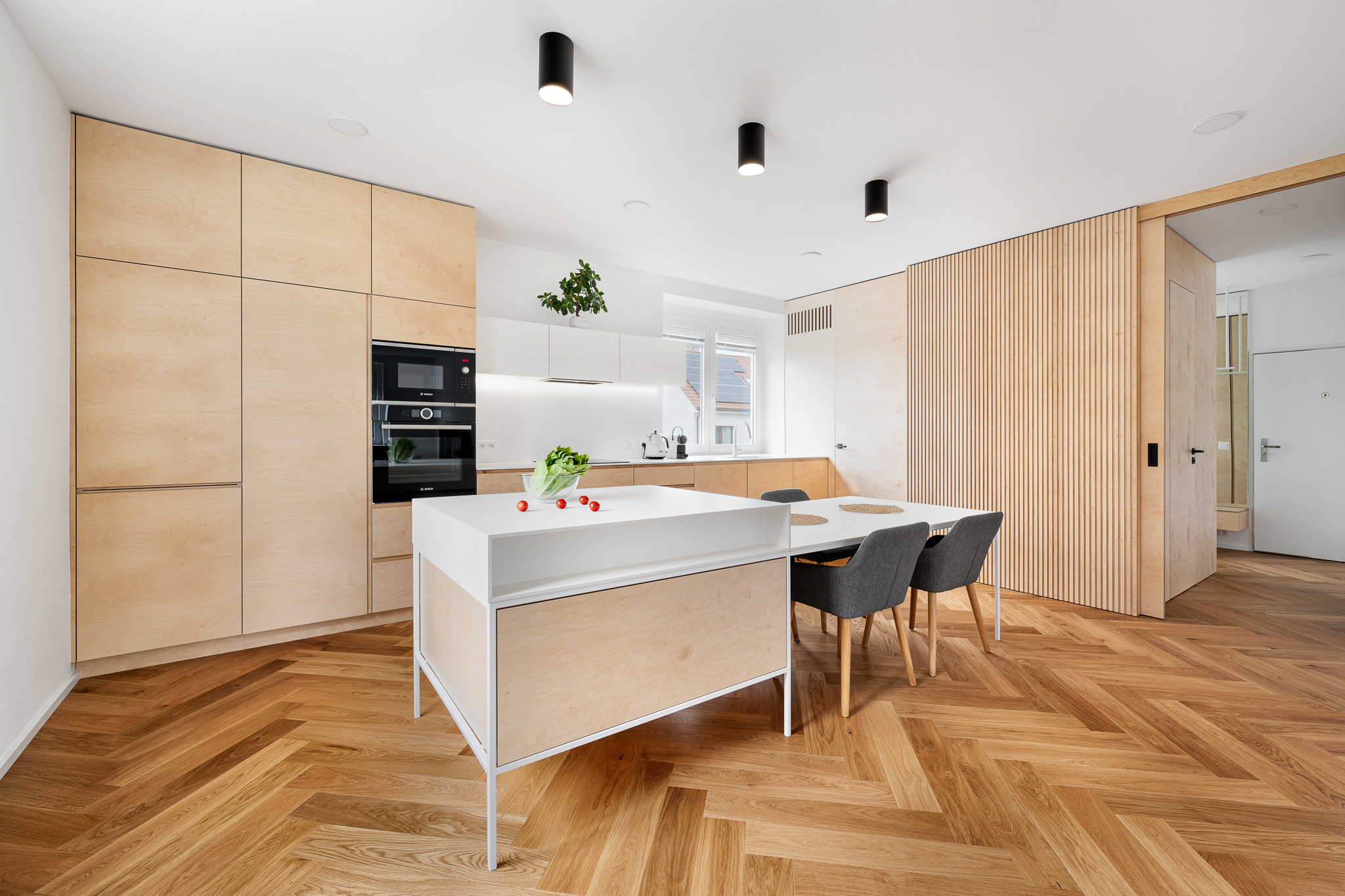Realizace firmy Sympec, poctivé řemeslo, s.r.o. – Interiérový design – Praha 11-Háje