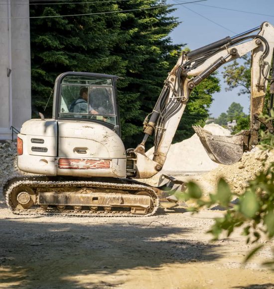 Realizace firmy DAM Morava s.r.o. - výkopové a zemní práce – Výkopové práce / bagrista – Kroměříž