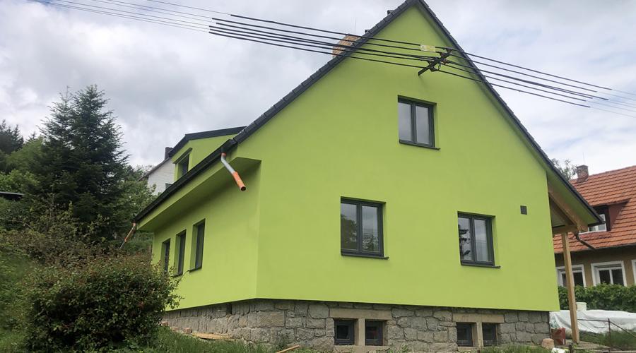 Realizace firmy BJ-STAV – Fasády a zateplení domů – Čestlice