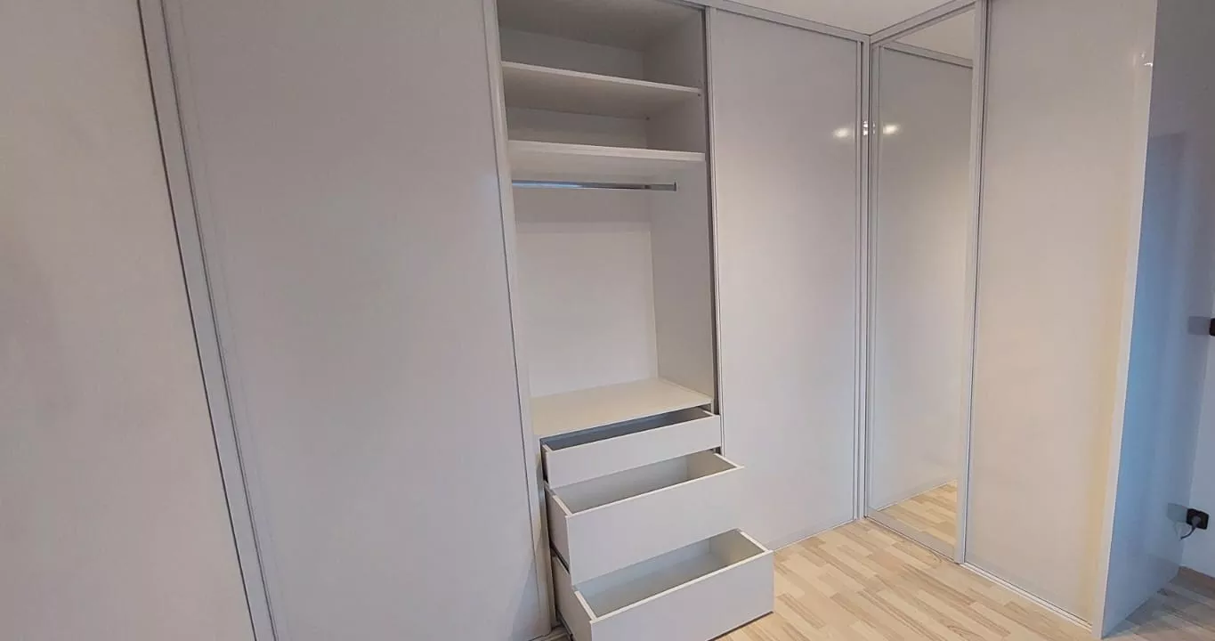 Realizace firmy eSVe Stav s.r.o. – Fasády a zateplení domů – Vysočany