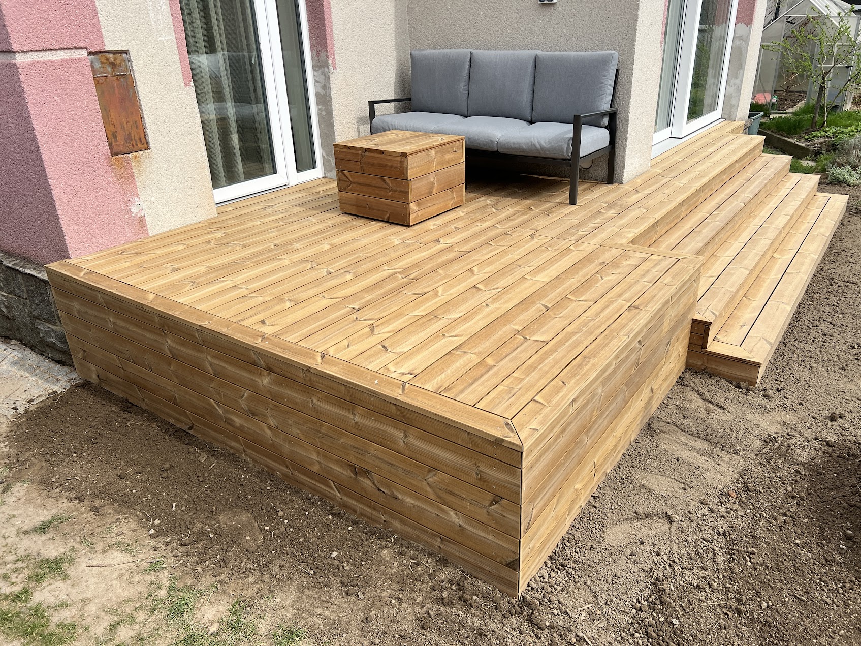 Realizace firmy JS INSTAL Topení – Topení, krby, tepelná čerpadla – Šťáhlavy
