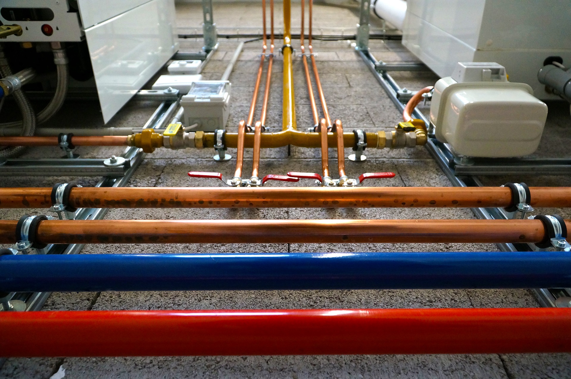 Realizace firmy MMK INSTAL – Topení, krby, tepelná čerpadla – Karlovy Vary