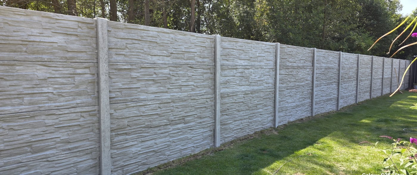 Realizace firmy Betonový plot VM Beton – Ploty a brány – Sokolov