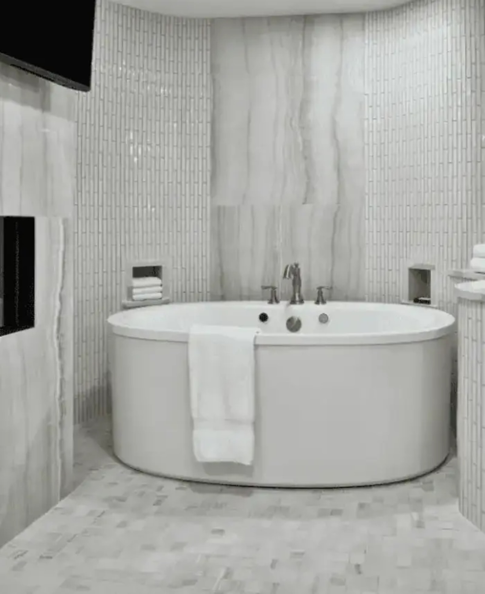 Renaissance Shoals Resort & Spa