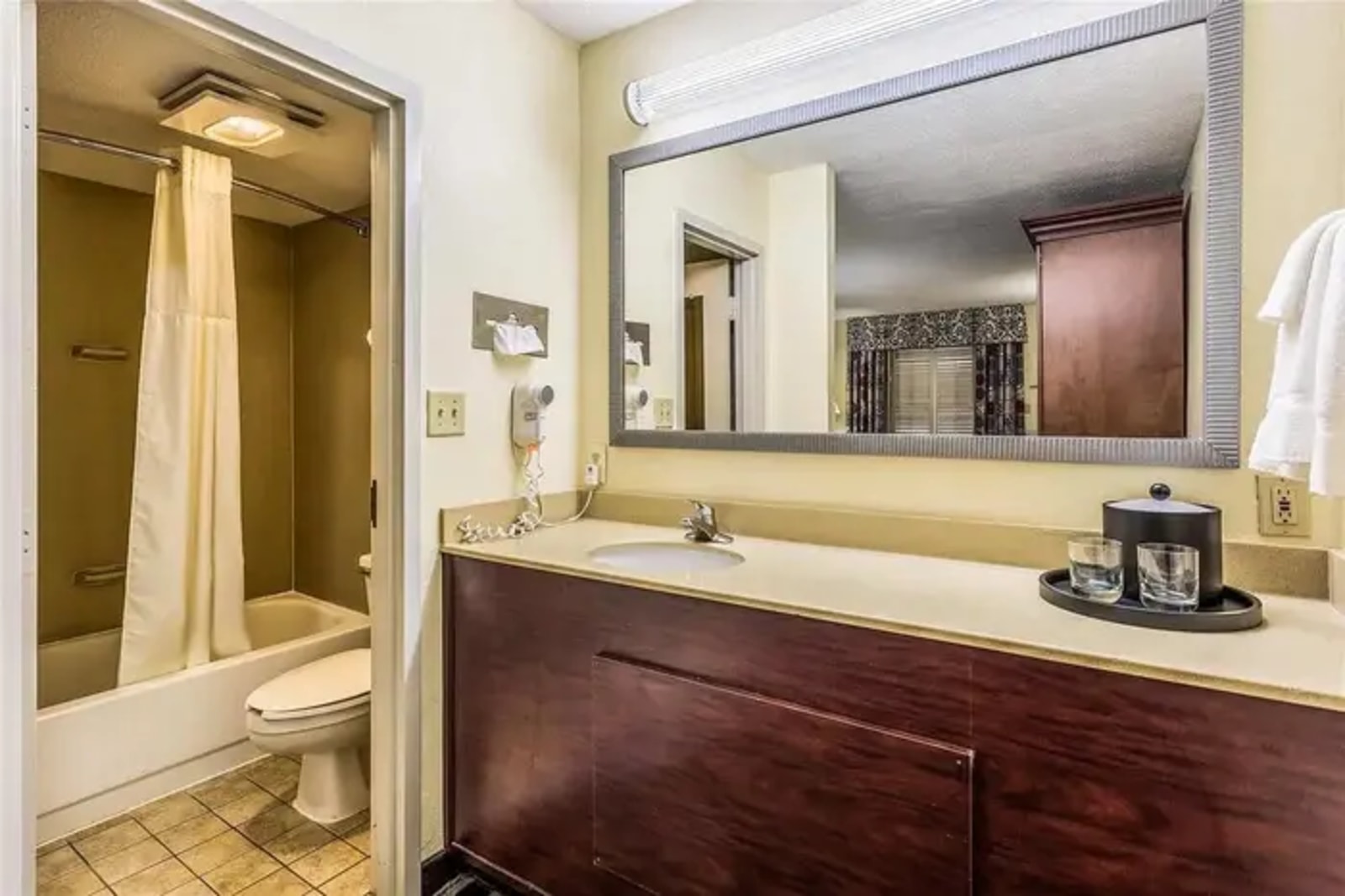 Clarion Pointe Huntsville Research Park