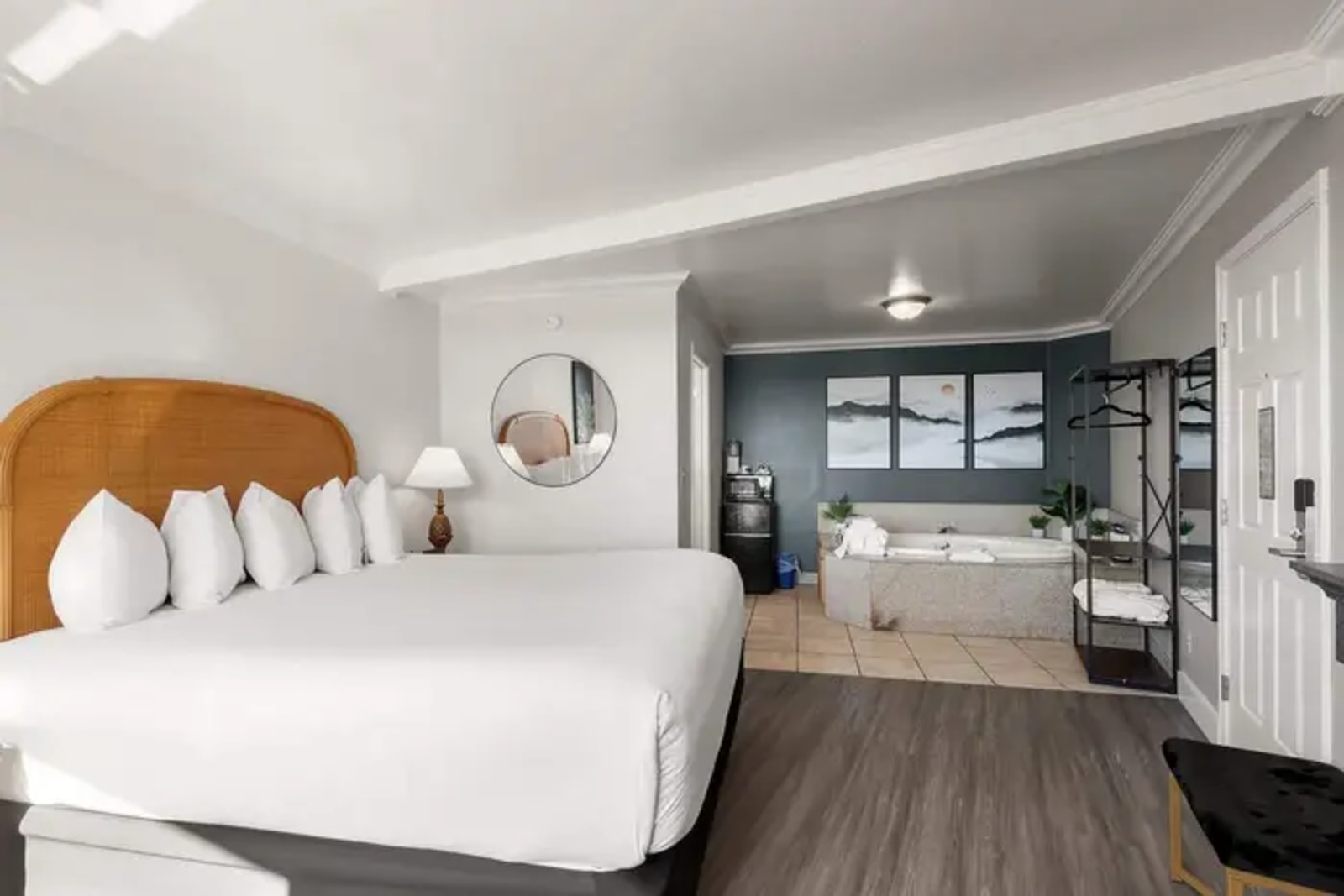 The Beachcomber Motel and Spa on the Beach