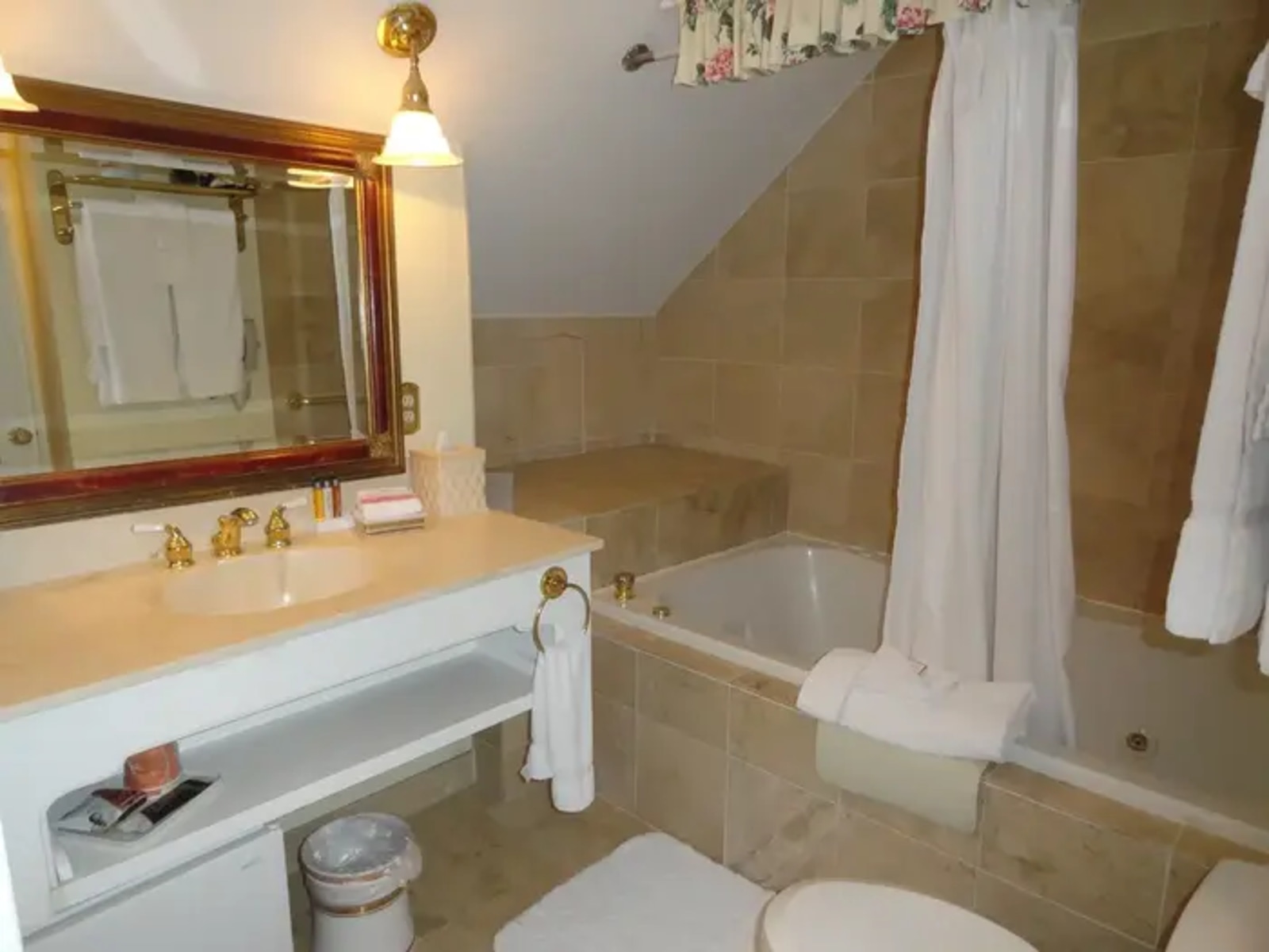 The Cliff House At Pikes Peak