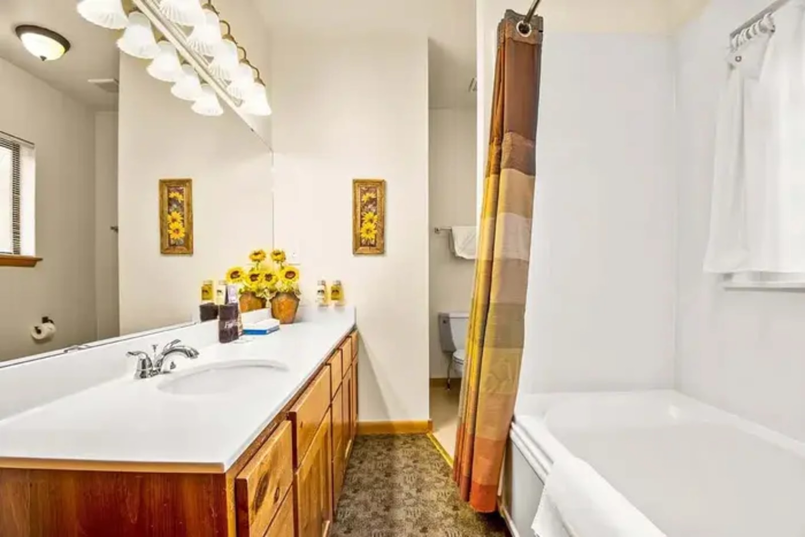 Box Canyon Lodge & Hot Springs