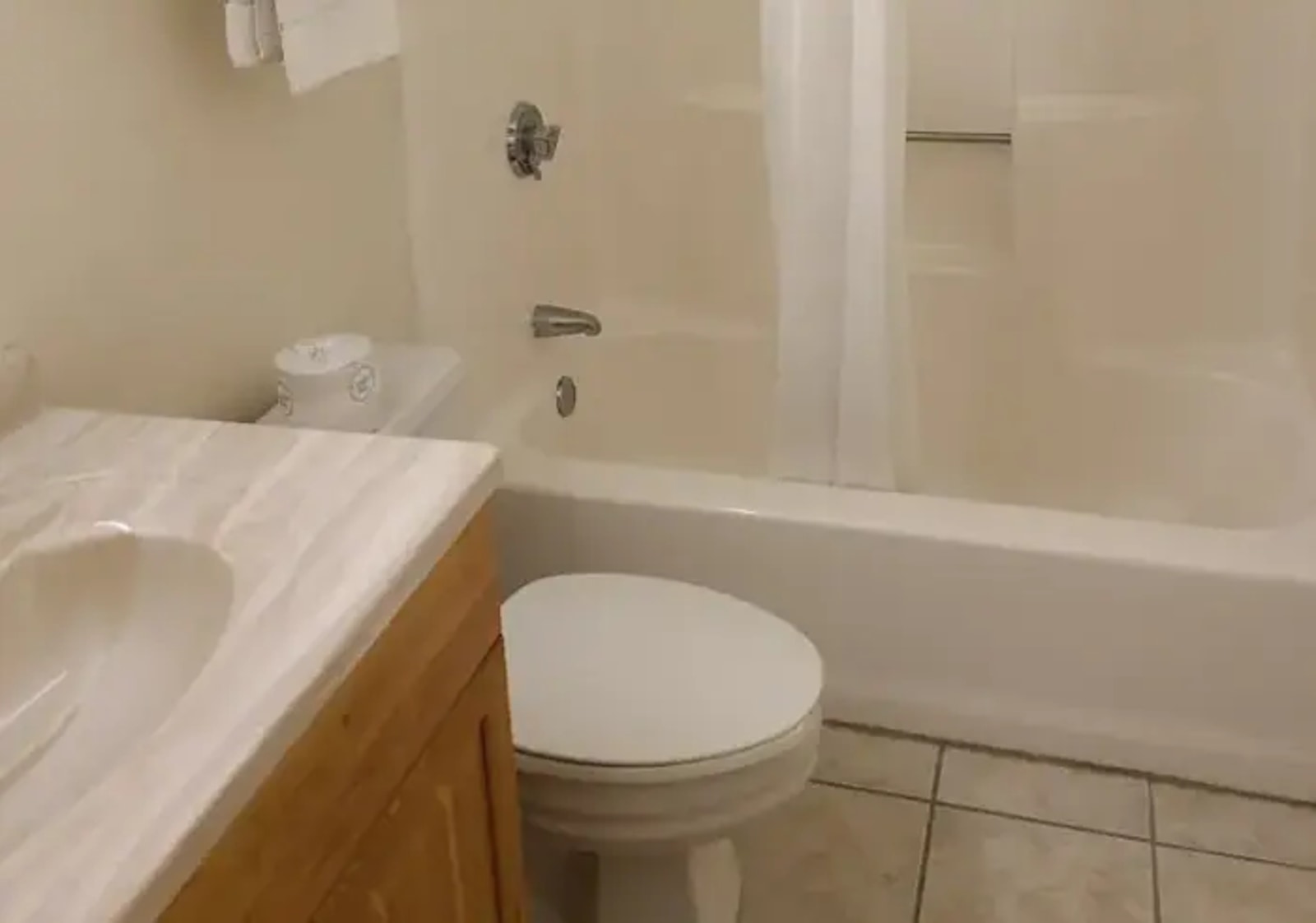 Plymouth Motor Lodge