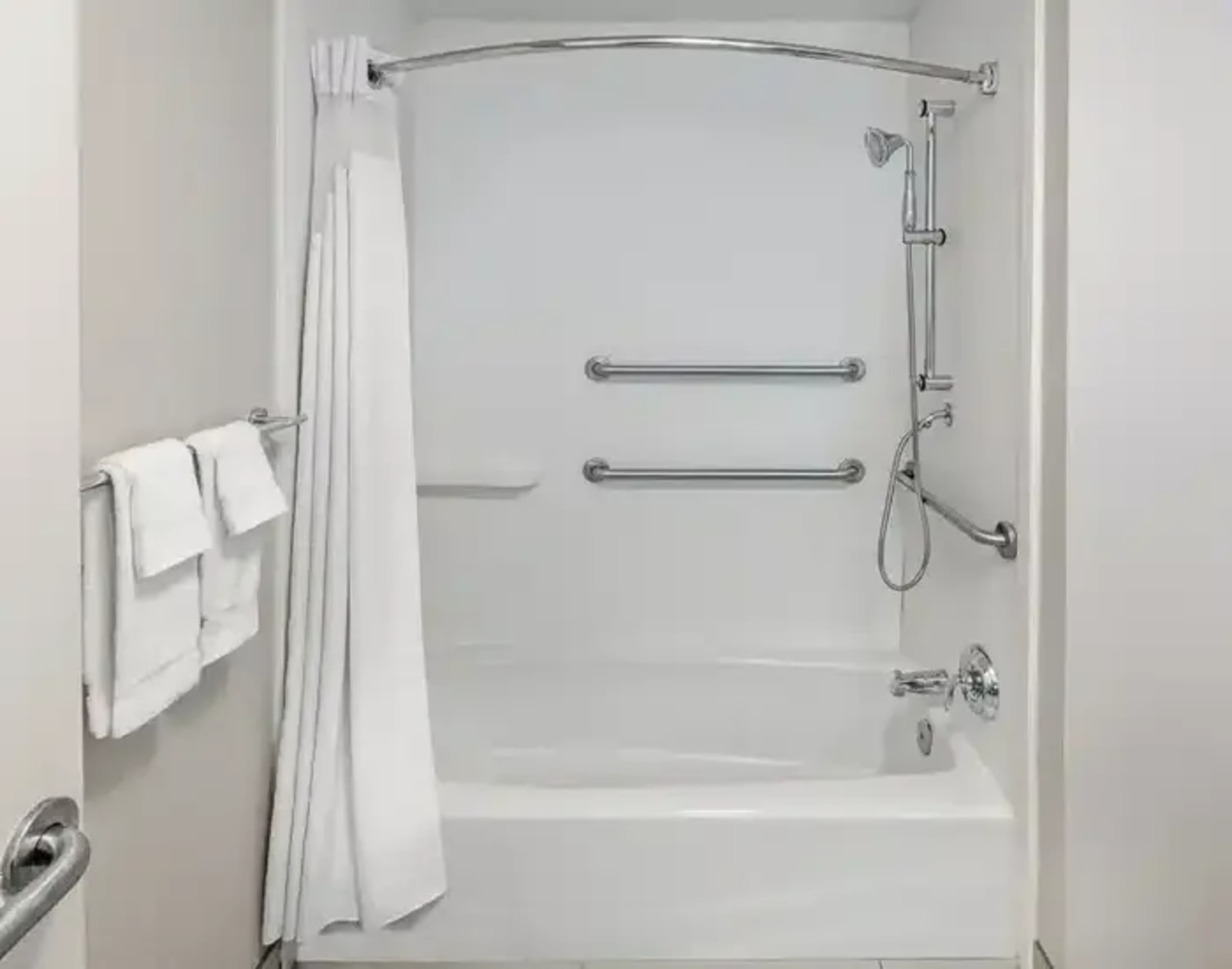 Holiday Inn Express & Suites Baton Rouge East