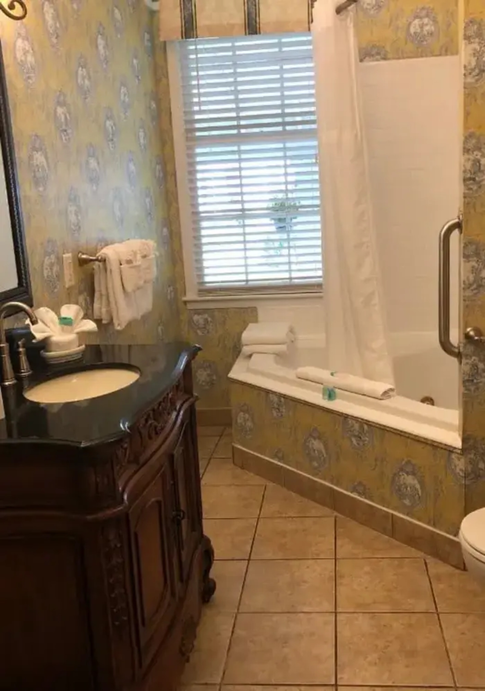 Andrew Morris House Bed and Breakfast