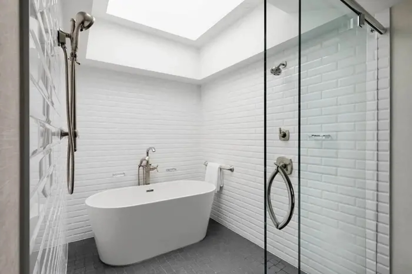 Embassy Suites by Hilton Detroit Troy