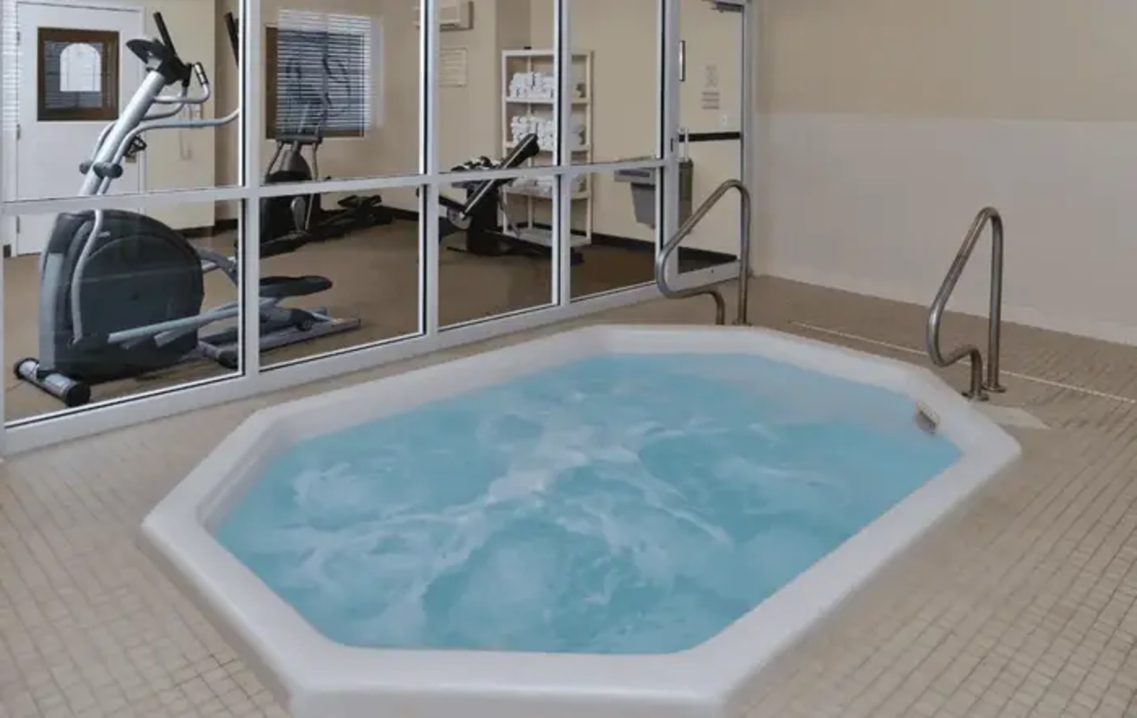MainStay Suites Fargo I-94 Medical Center
