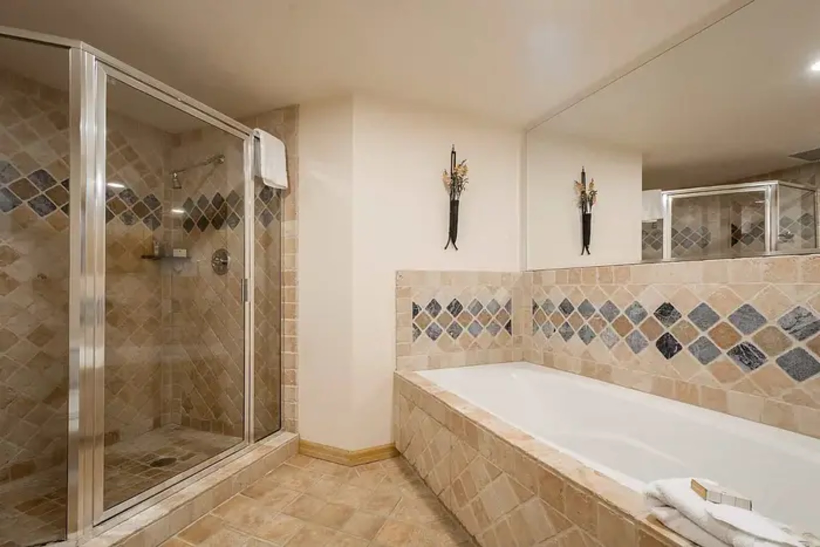 The Caledonian By All Seasons Resort