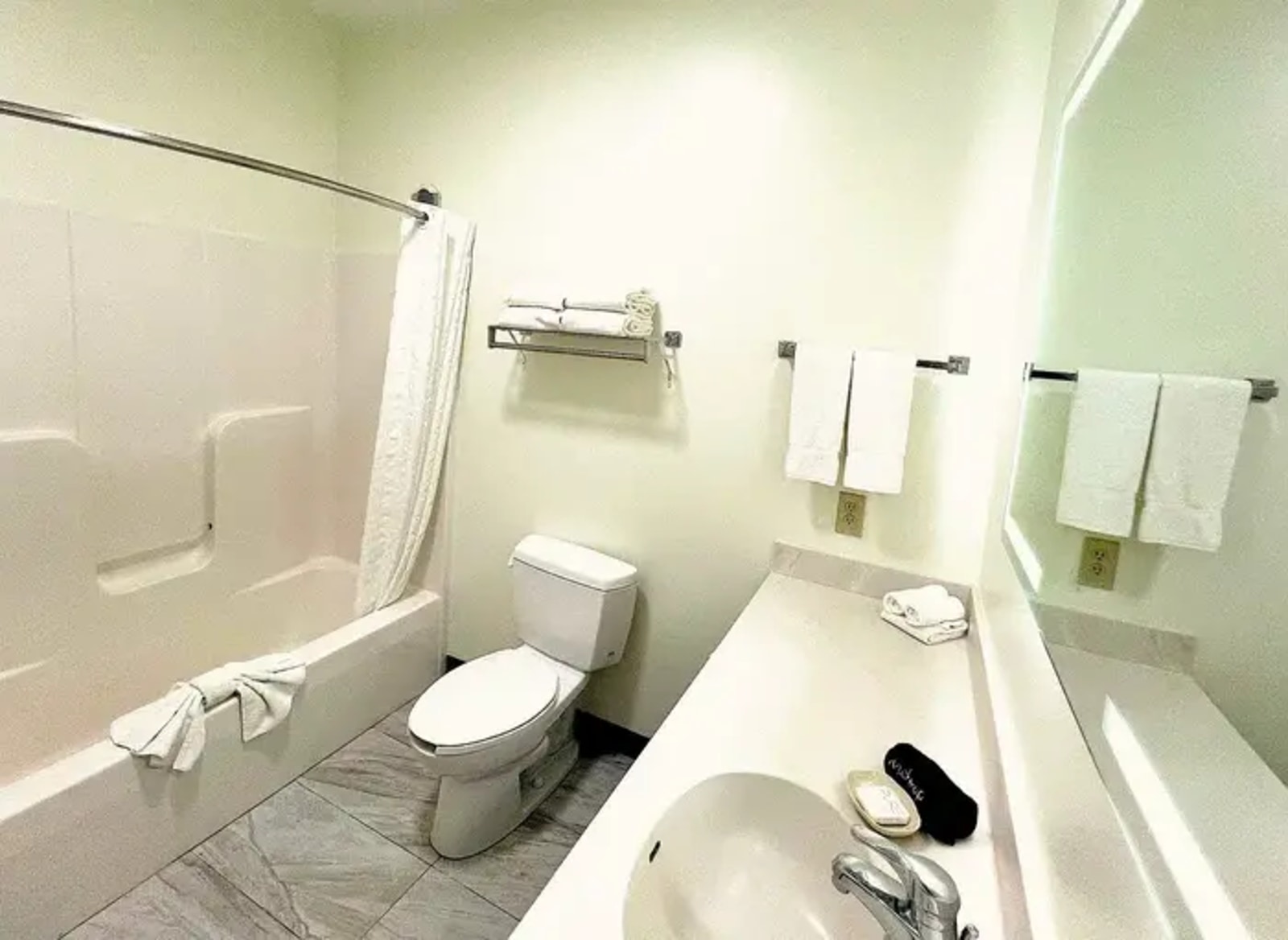 Van Buren Hotel At Shipshewana