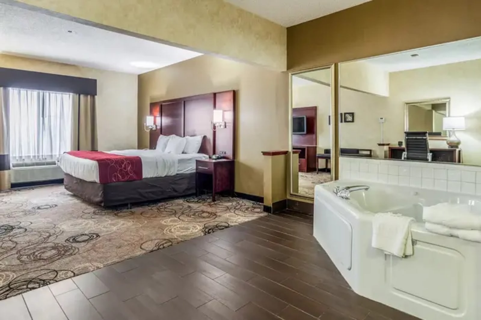 Comfort Suites Southfield