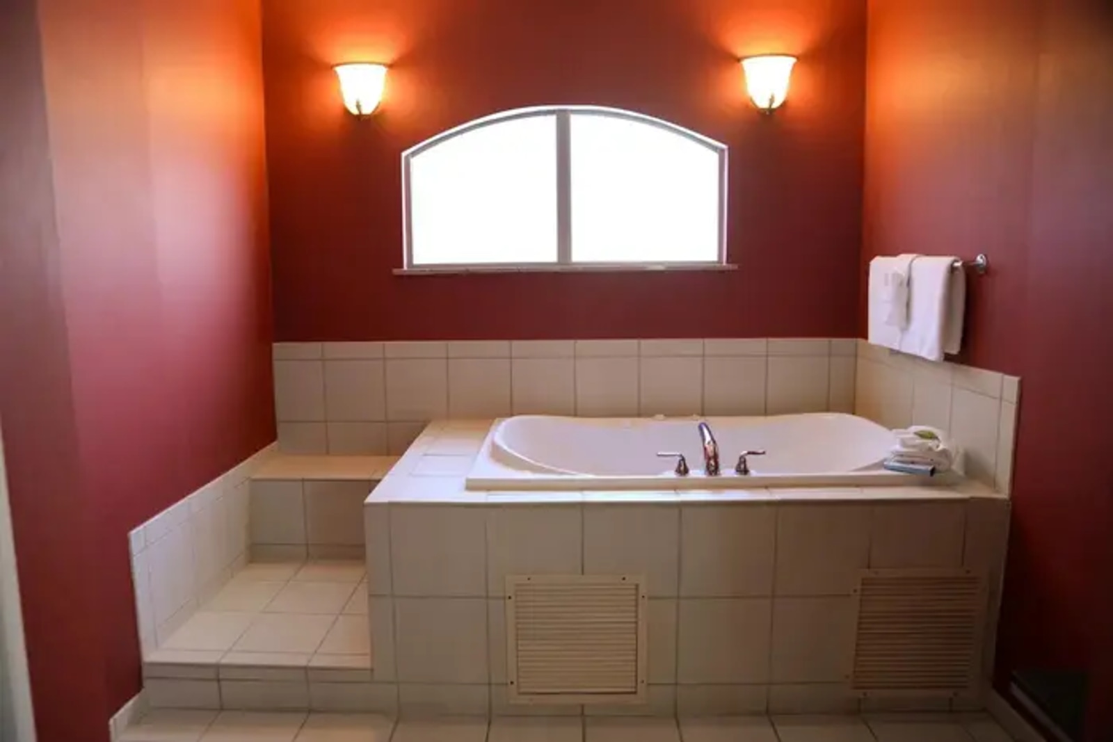 Holiday Inn Express & Suites Dayton