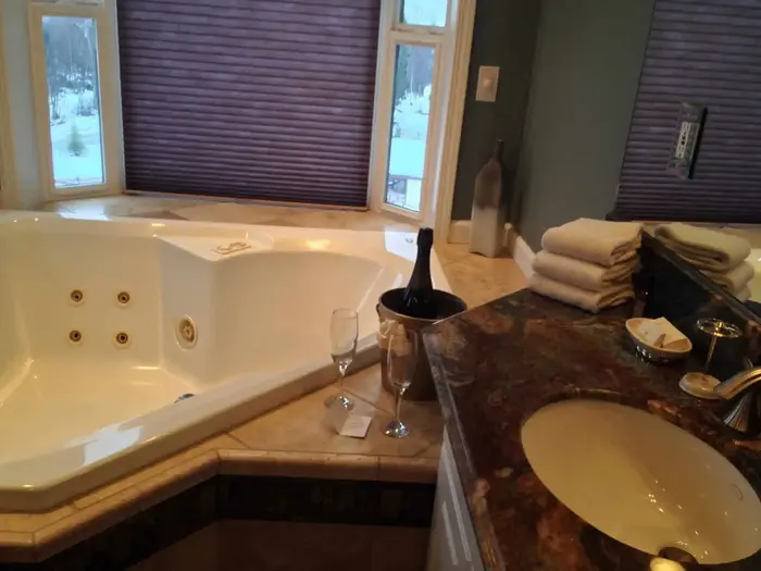 Alaska Sundance Retreat Bed & Breakfast