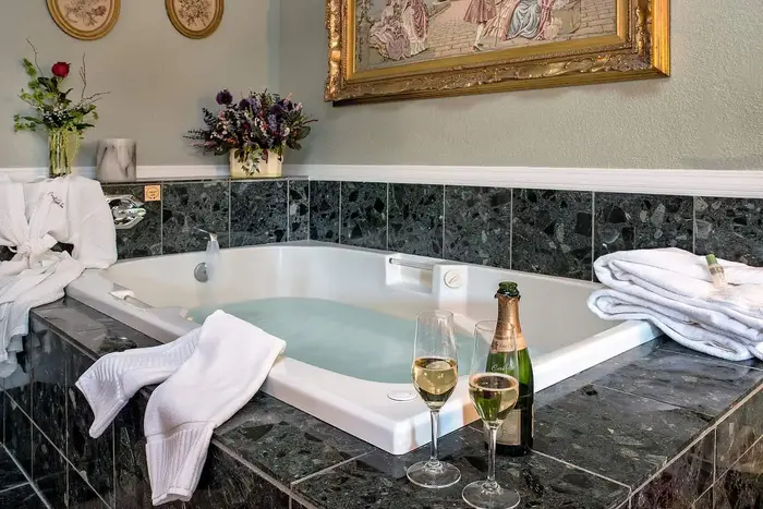 Candlelight Inn Napa Valley