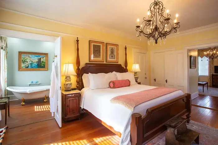 Hotels With Jacuzzi In Room Savannah Ga