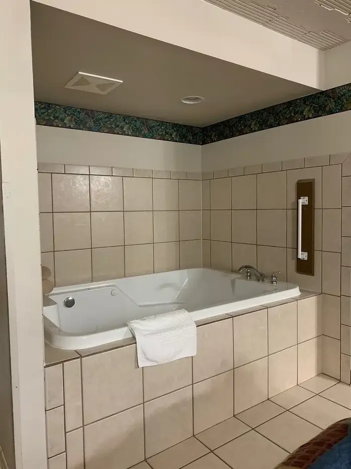 Stone Mill Hotel & Suites