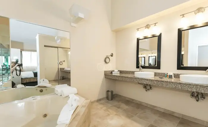 Thousand Hills Resort Hotel