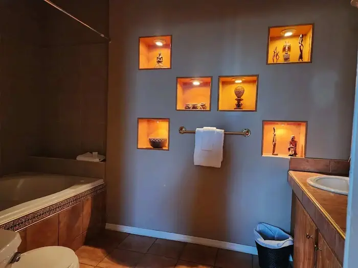 Akwaaba Mansion Bed & Breakfast