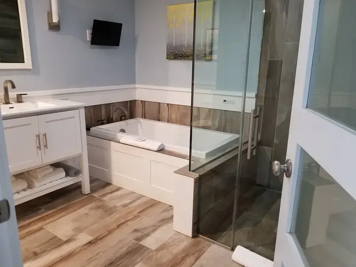 The 1661 Resort - Jacuzzi Suite in New Shoreham (Block Island)