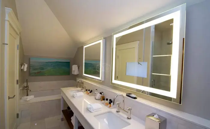 The Pearl Hotel - Jacuzzi Suite in Rosemary Beach