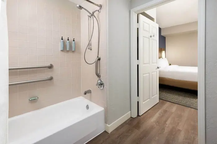Residence Inn by Marriott West Palm Beach - Jacuzzi Suite in West Palm Beach