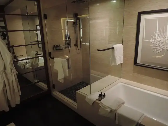 Four Seasons Resort Lanai - Jacuzzi Suite in Lanai City