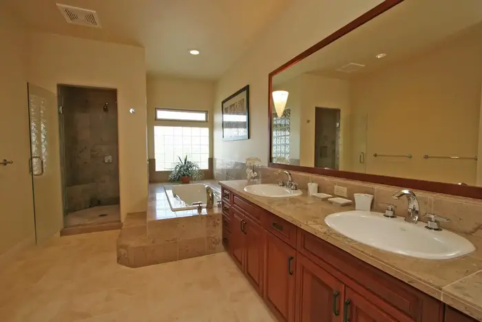 Villages At Mauna Lani - Jacuzzi Suite in Waimea