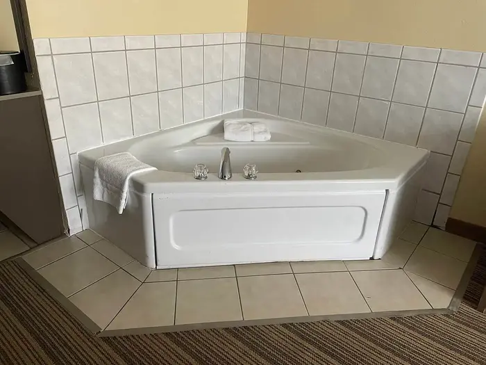 Country Inn & Suites by Radisson, Ankeny - Jacuzzi Suite in Ankeny