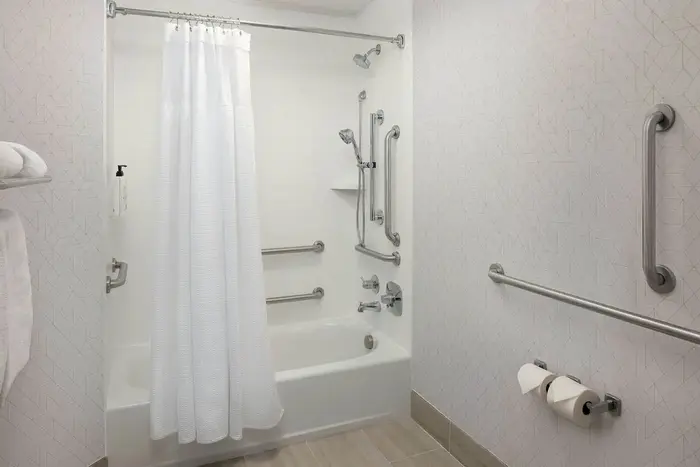 SpringHill Suites Marriott Midland - Jacuzzi Suite in Midland