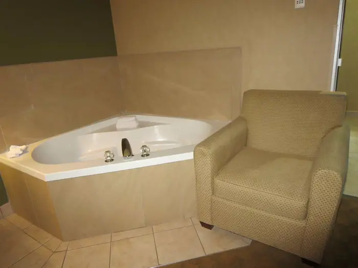 Hampton Inn Port Huron - Jacuzzi Suite in Port Huron