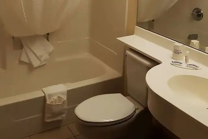 Microtel Inn & Suites by Wyndham Bellevue - Jacuzzi Suite in Bellevue