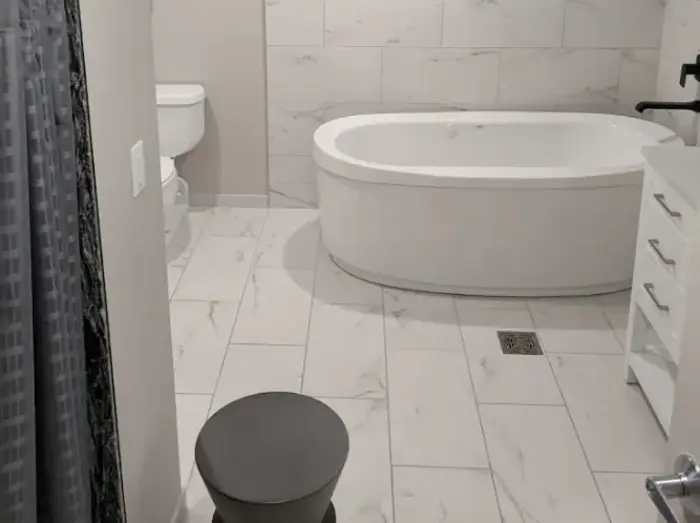 Woodcliff Hotel & Spa - Jacuzzi Suite in Perinton