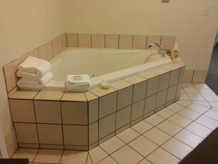 Sleep Inn & Suites Smithfield Near I-95 - Jacuzzi Suite in Smithfield