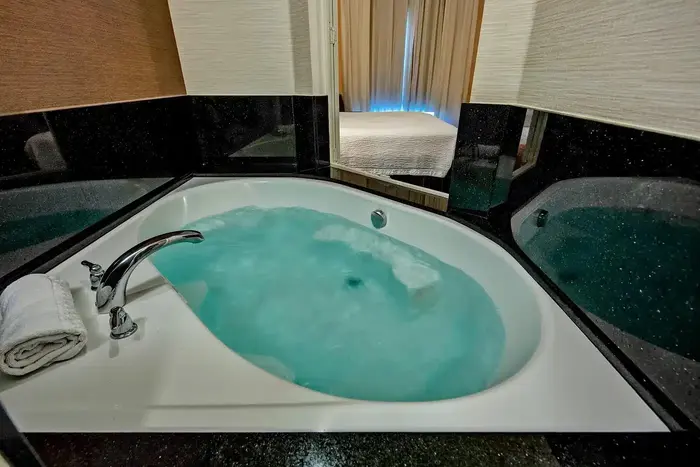 Fairfield Inn & Suites Weatherford - Jacuzzi Suite in Weatherford