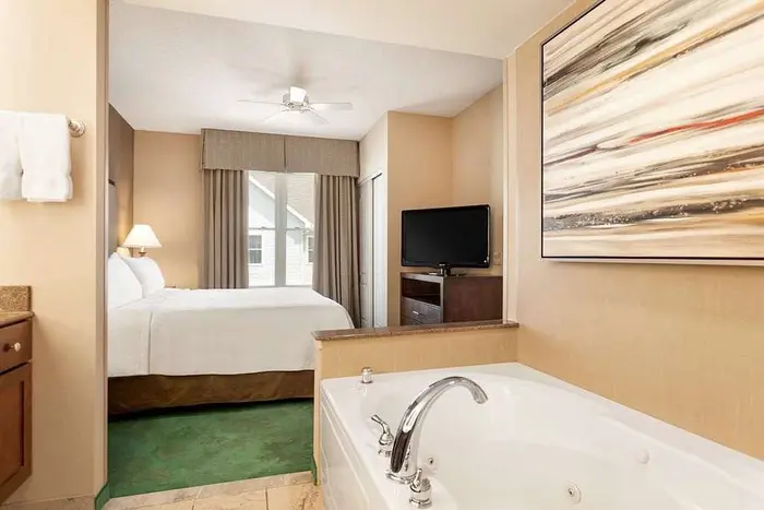 Hotels With Jacuzzi In Room Reading Pa