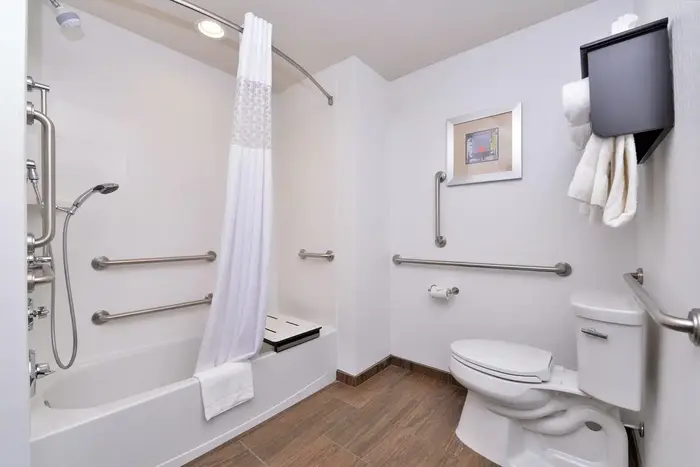 Hampton Inn & Suites Mount Joy / Lancaster - Jacuzzi Suite in Manheim