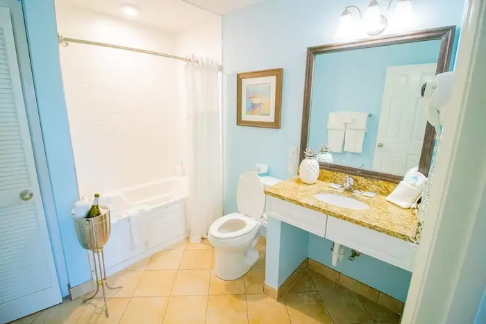 Grand Palms Resort - Jacuzzi Suite in Surfside Beach