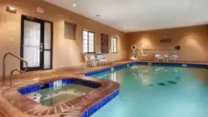 Best Western Lamesa Inn & Suites - Jacuzzi Suite in Lamesa