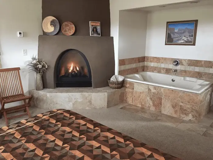 Slot Canyons Inn - Jacuzzi Suite in Escalante