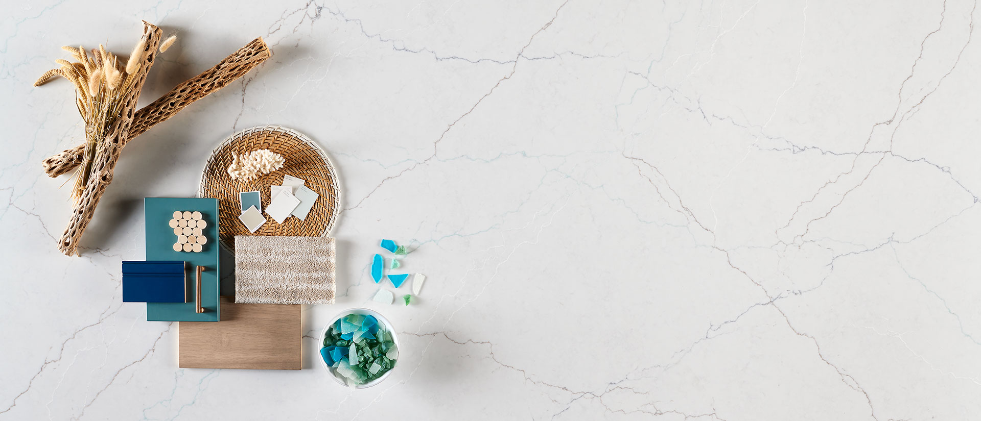 Calacatta Miraggio Seaglass Quartz Countertop Sample