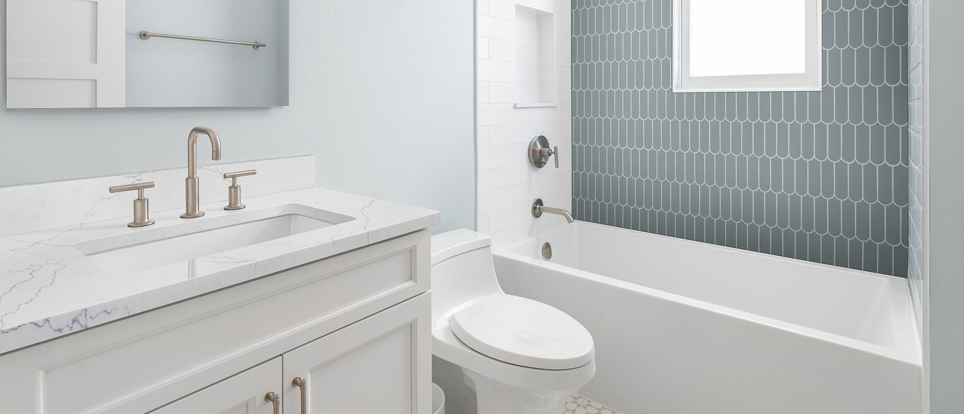 Calacatta Miraggio Seaglass