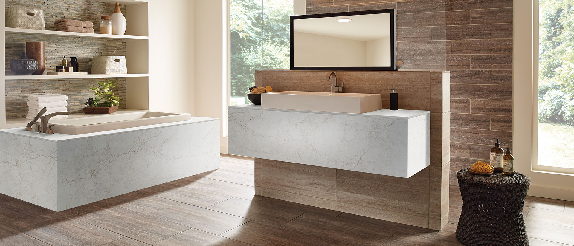 Calacatta Miraggio Cove Quartz Countertop in Bathroom